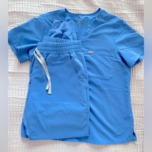 FIGS Light Blue Scrub Set